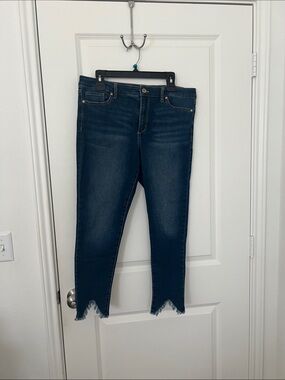 Sophia Vergara jeans.